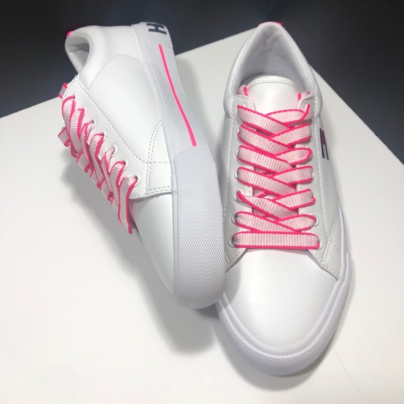 NEW⭐️⭐️⭐️TOMMY HILFIGER FLINT SNEAKERS - Picture 6 of 14